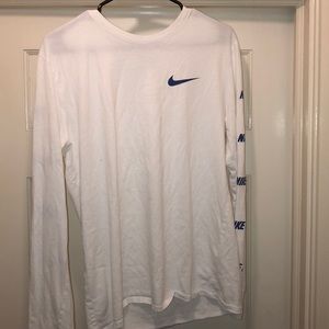 White Nike SB large long sleeve shirt